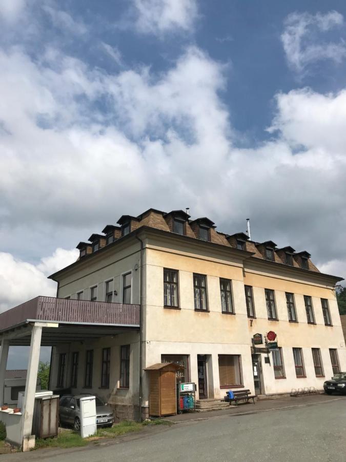 Apartman Na Bohdasine Červený Kostelec Eksteriør bilde